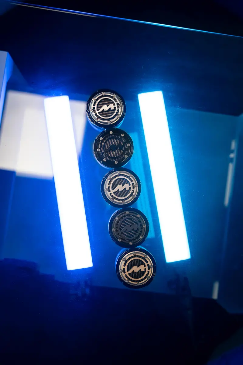 3-Piece Centre Caps 1