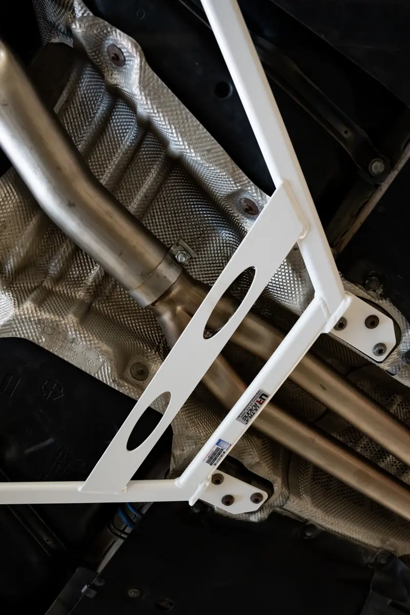 Bmw F20/21/22 M135i/140 Ultra Racing Under Body Brace 1