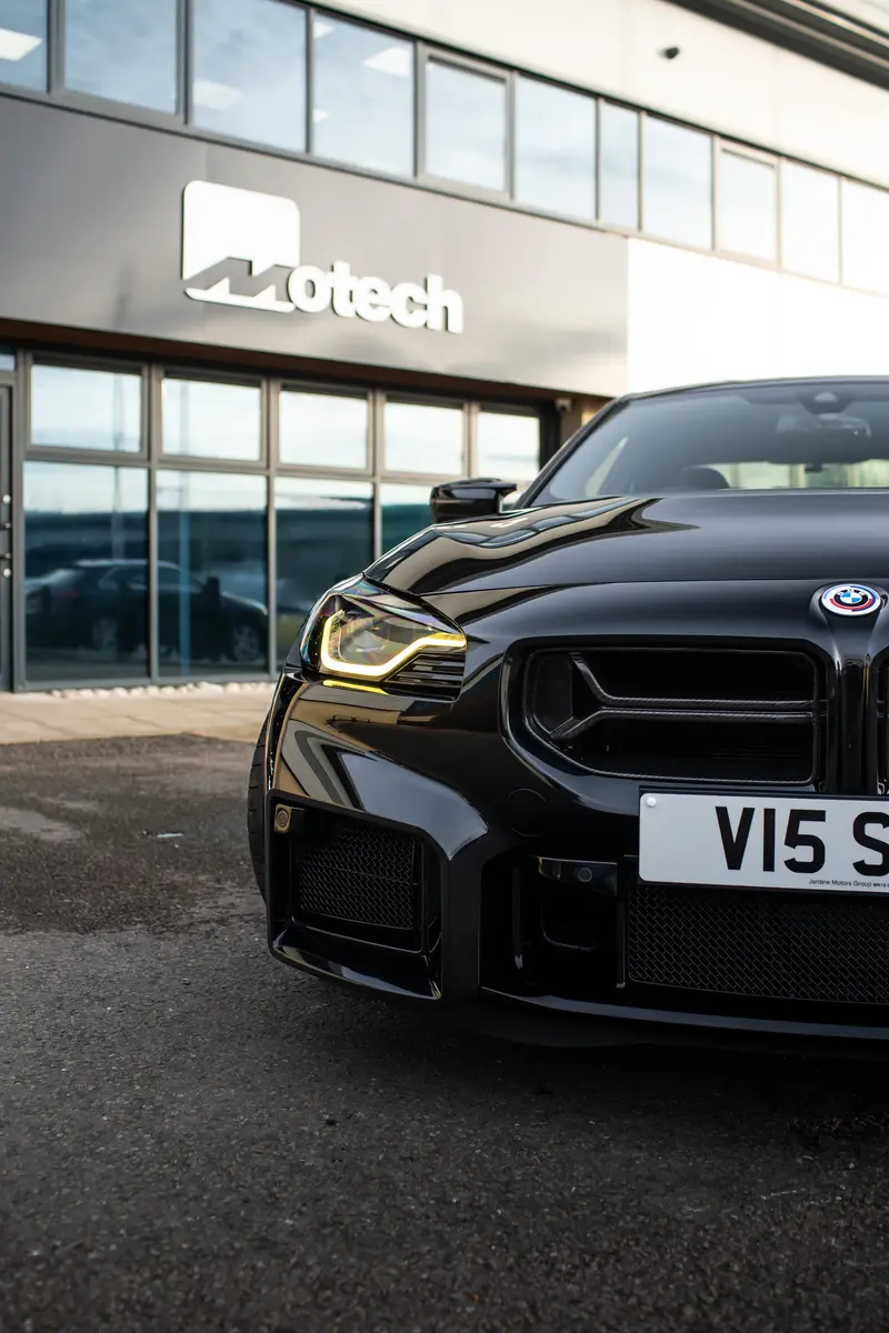 Bmw G87 M2 Carbon Kidney Grilles 1