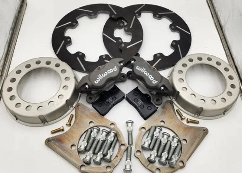 Branik Legacy / Wilwood Chevy Kingpin Dana 60 Big Brake Kit 1