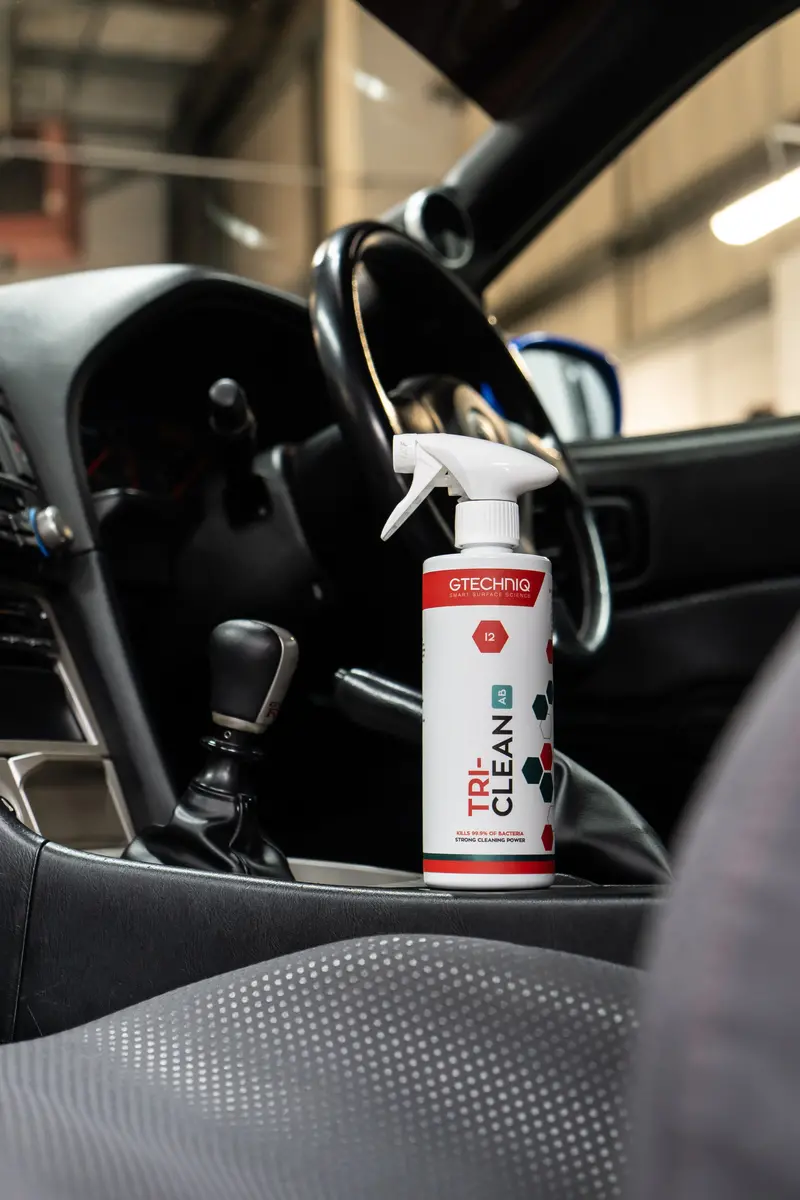 Gtechniq I2 Tri-Clean - Interior Cleaner 2