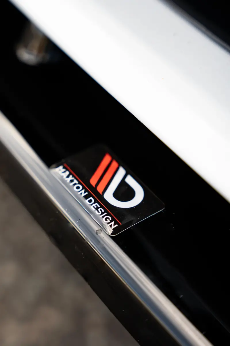Mercedes Amg C63 Maxton Kit 1