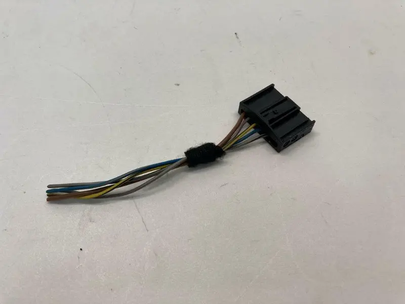 Mini Cooper Clubman Tail Light Connector With Wires 11-14 R55 1