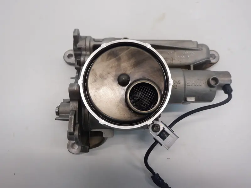 Mini Cooper Engine Oil Pump 11417647376 11-16 N16 N18 R5x R6x 1