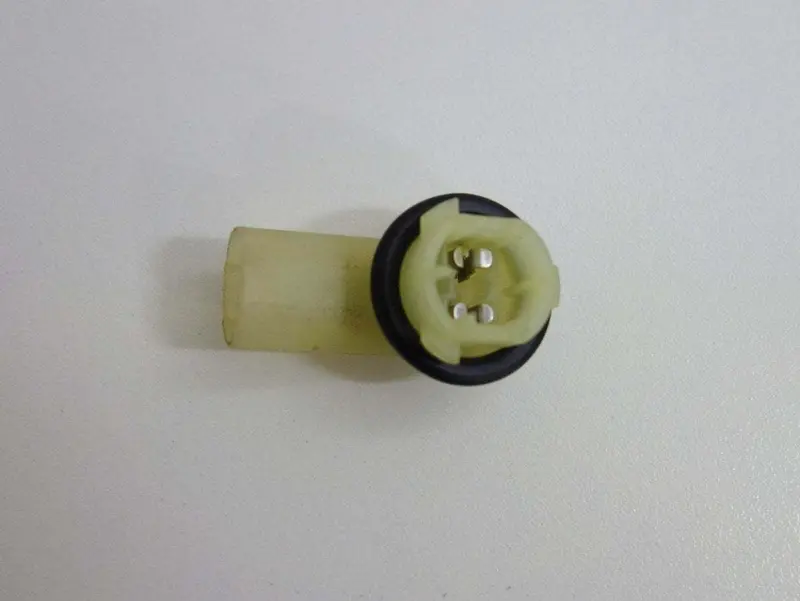 Mini Cooper Fender Scuttle Signal Light Bulb Socket 63137166014 02-08 R50 R52 R53 1