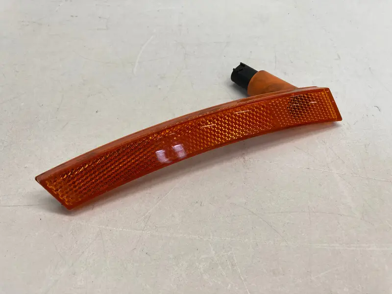 Mini Cooper Left Front Side Marker Light 63146911723 02-08 R50 R52 R53 1