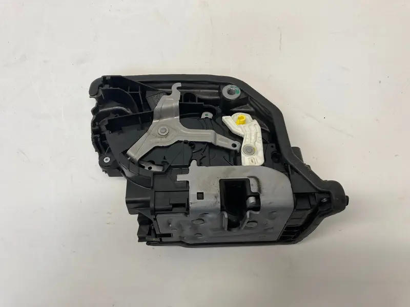 Mini Cooper Right Front Door Latch Lock 51217281934 14-19 F54 F55 F56 F57 1