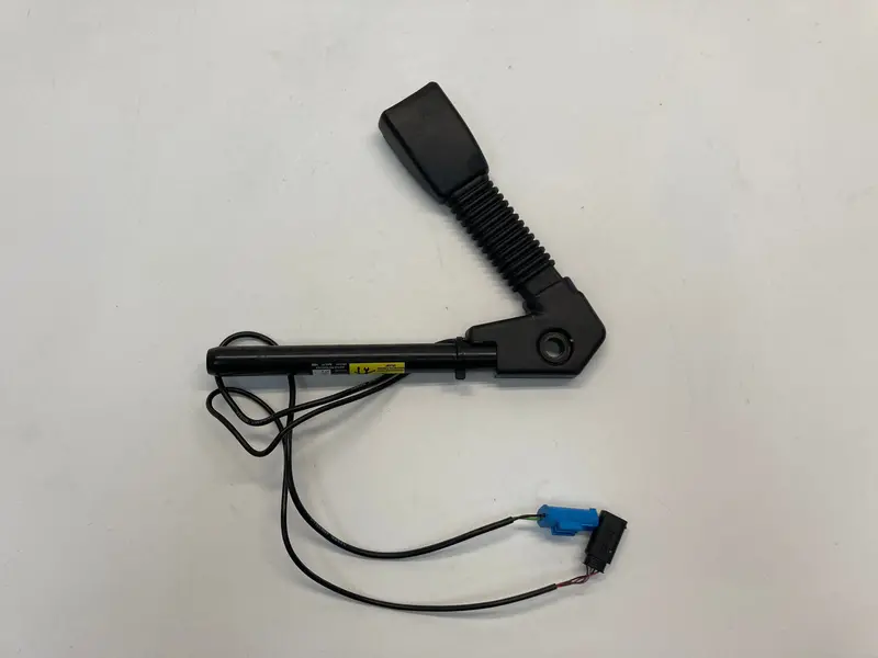 Mini Cooper Right Front Seat Belt Buckle 72111485967 2002-2005 R50 R52 R53 1