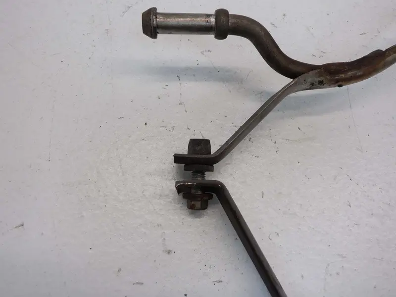 Mini Cooper S Left Rear Muffler Clamp Exhaust Hanger 18207546979 04-08 R53 R52 2
