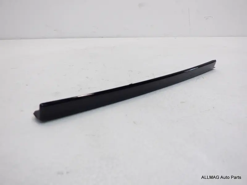 Mini Countryman Left Rear Lower C Pillar Trim 51139801545 11-16 R60 1