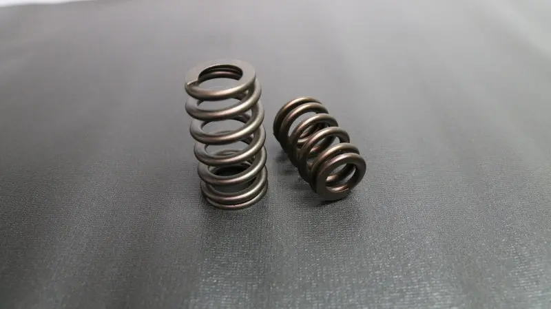 Ferrea Single Beehive Ovate Pac Alloy Valve Spring – Stock Eliminator Series, Sold Individually 1